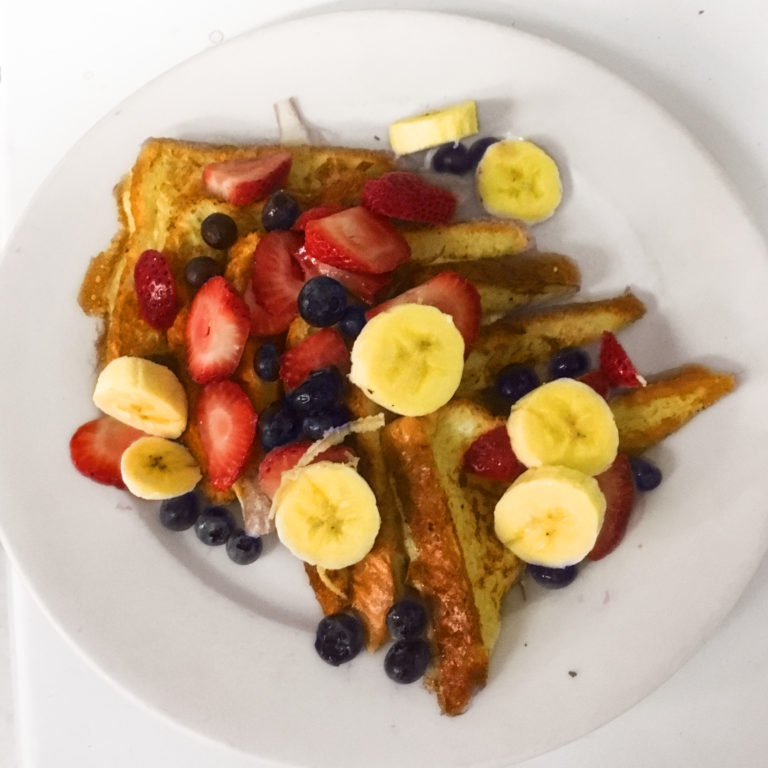 french toast with fruits